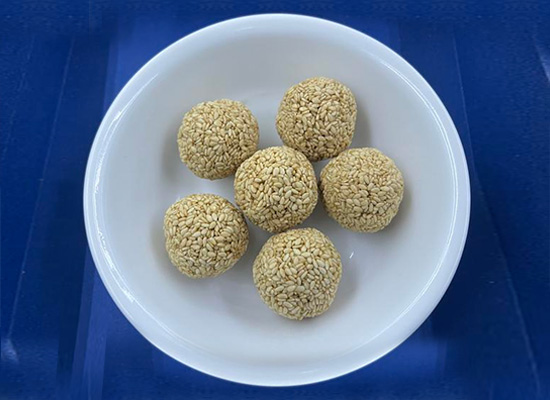 Til Laddu Maharashtra1